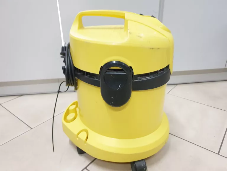 ODKURZACZ PRZEMYSŁOWY KARCHER A2004