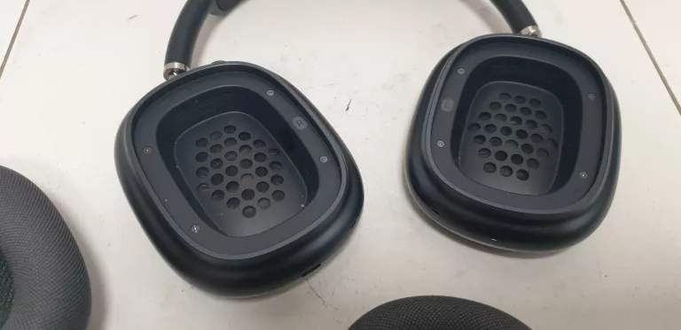 sluchawki-apple-air-pro-max-polnoc-a3184-kolor-dominujacy-129357-8