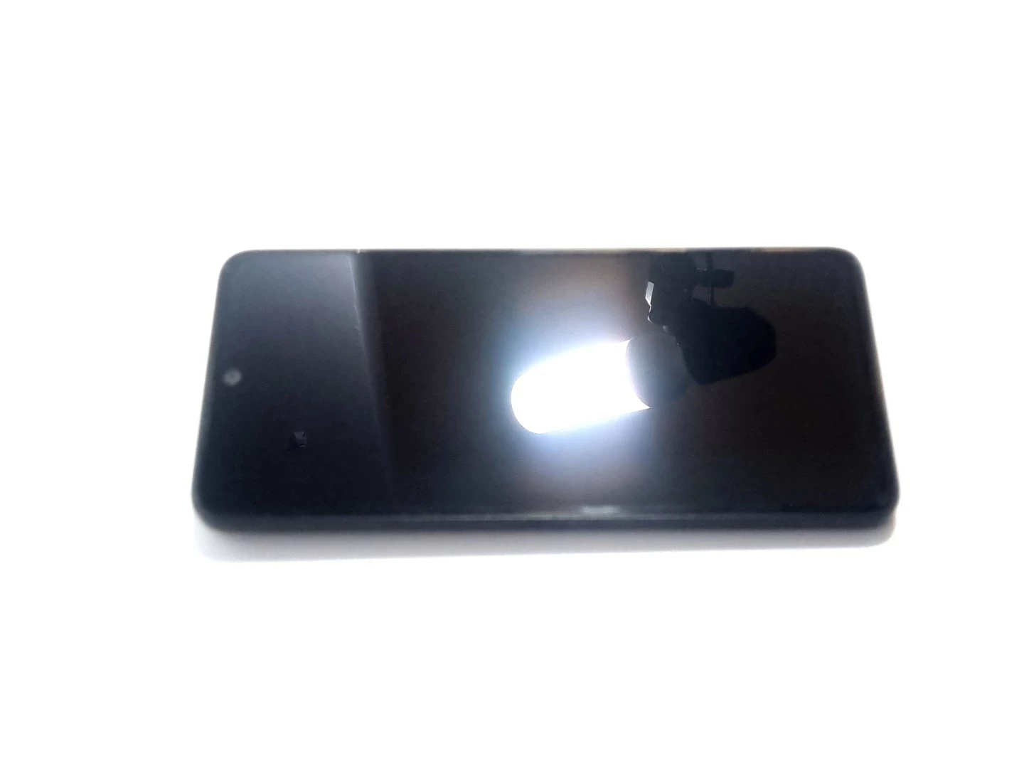 telefon-smartfon-xiaomi-redmi-note-14-8256gb-667-120hzblok-operat-kod-producenta-24117rn760