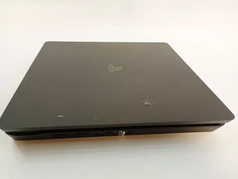 KONSOLA PS4 CUH-2216A
