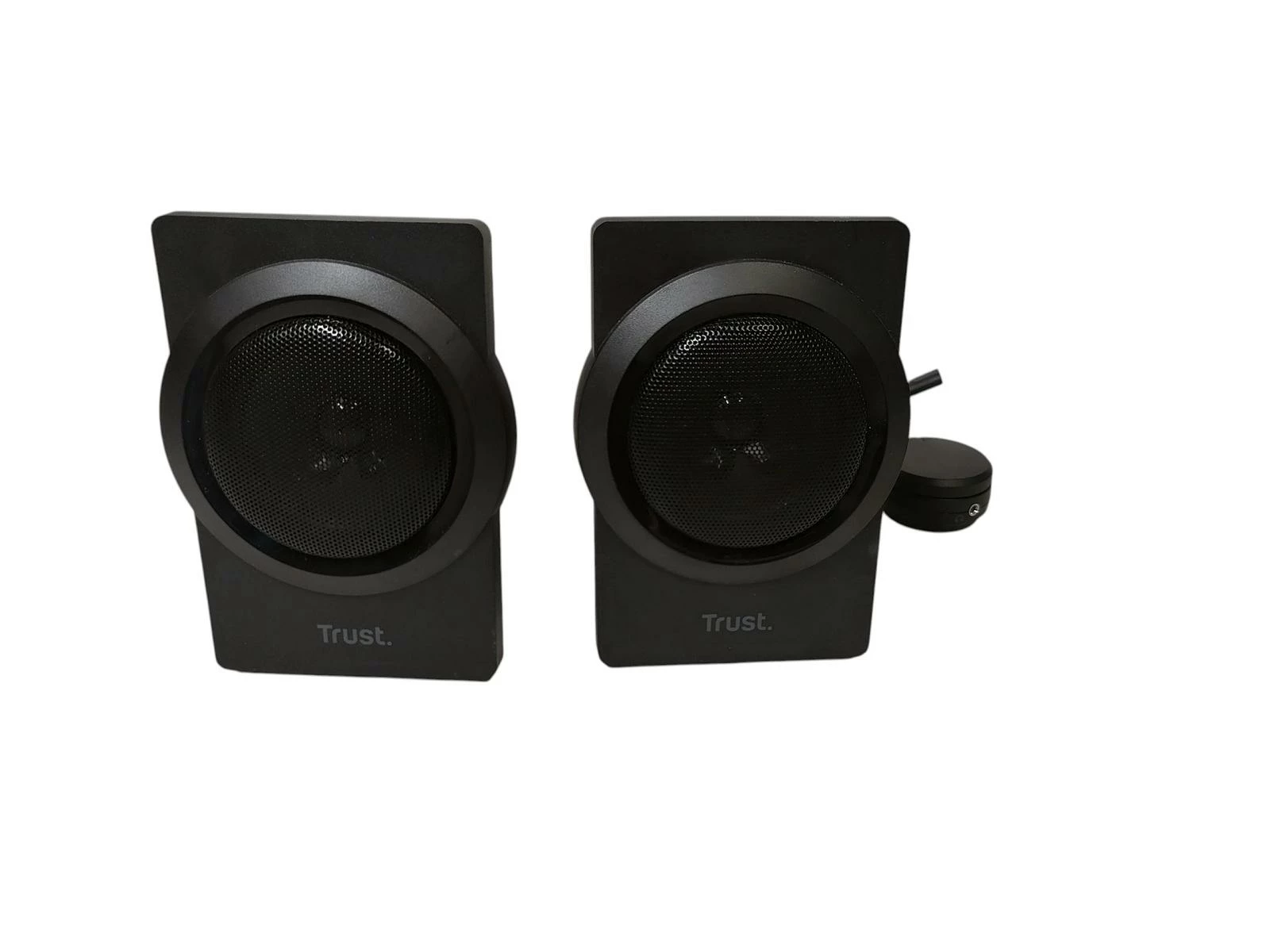 zestaw-glosnikow-21-trust-yuri-60-w-czarny-model-yuri