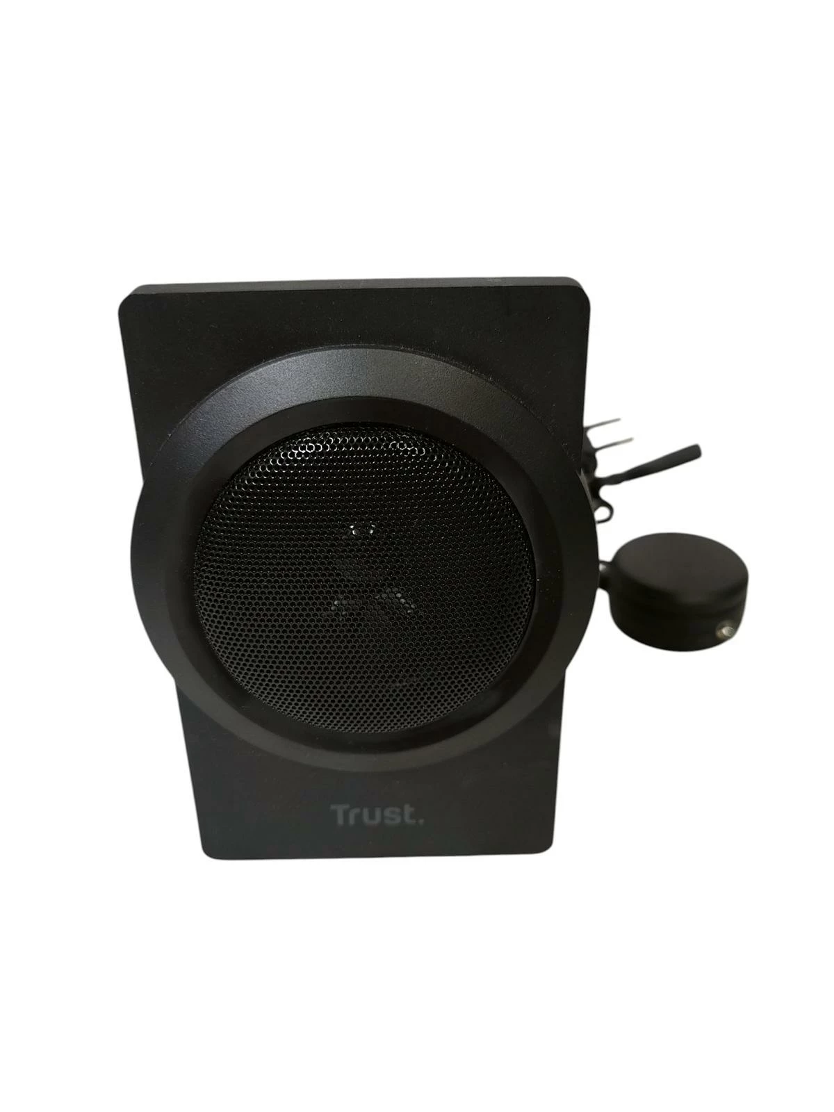 zestaw-glosnikow-21-trust-yuri-60-w-czarny-stan-11323-2
