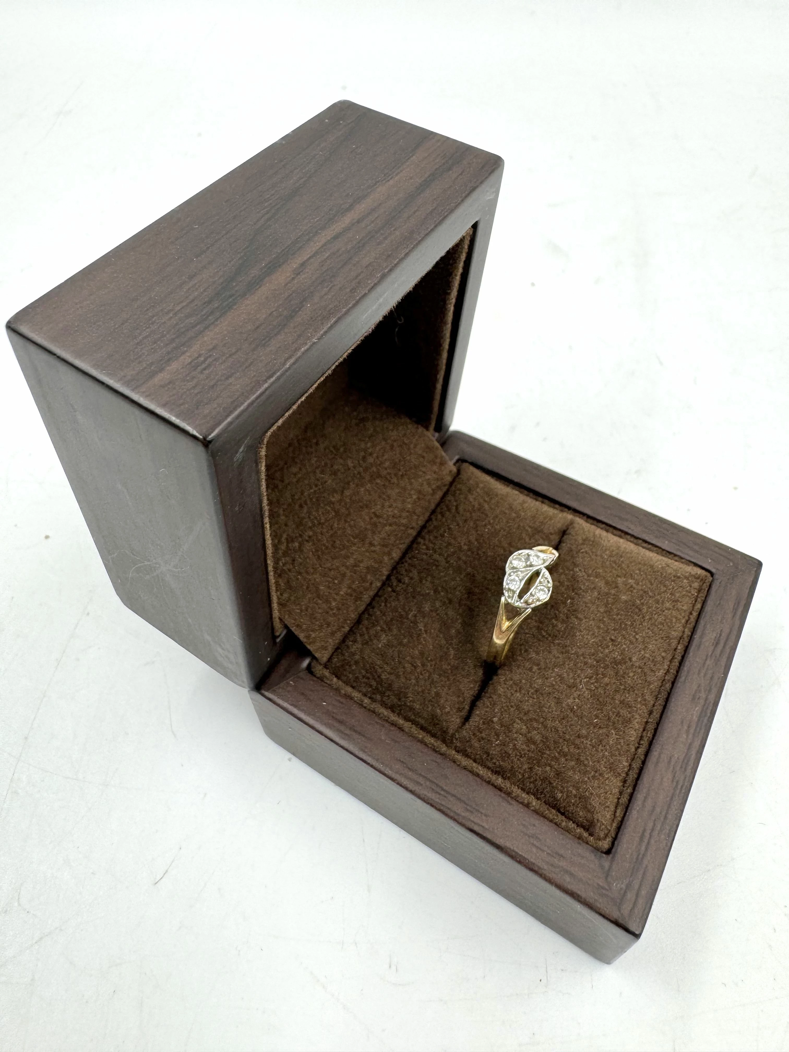 zloty-pierscionek-proby-585195gr13-ean-gtin-0887276912479