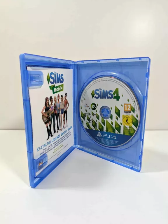 THE SIMS 4  PS4