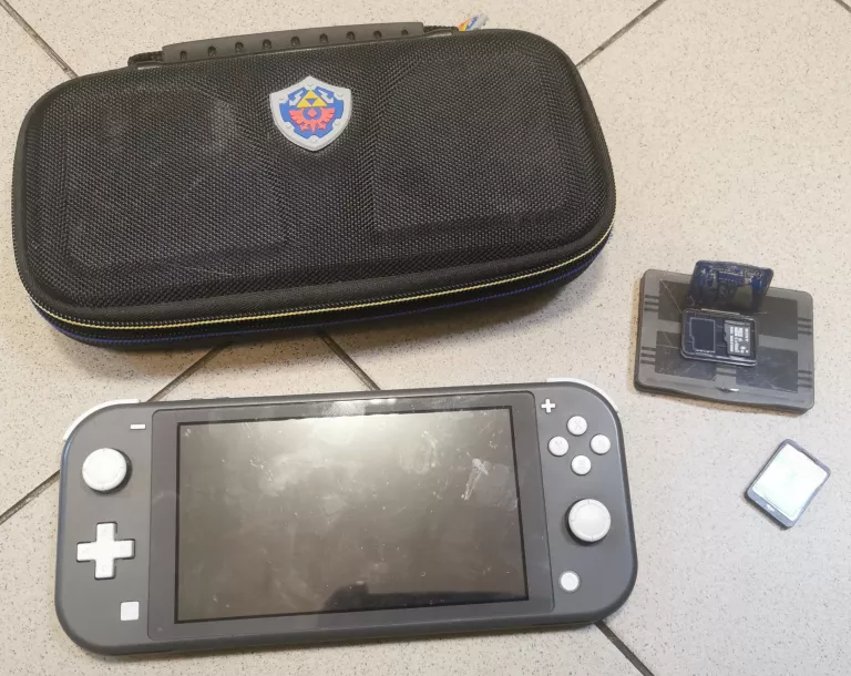 konsola-nintendo-switch-lite-hdh-001-etui-gra-ean-gtin-6291101430849