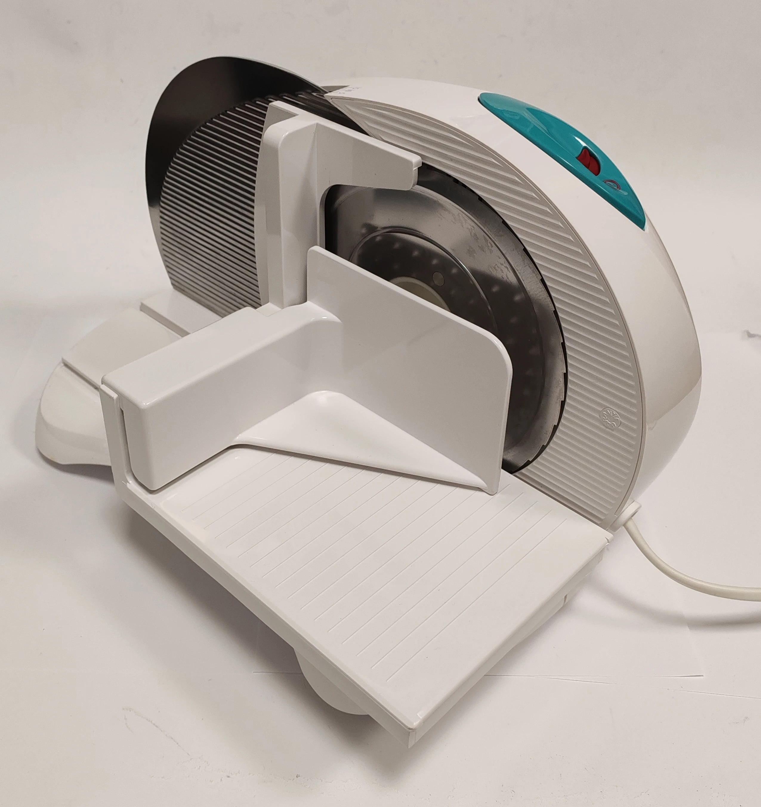 krajalnica-zelmer-alexis-young-typ-294-200w-stan-11323-2