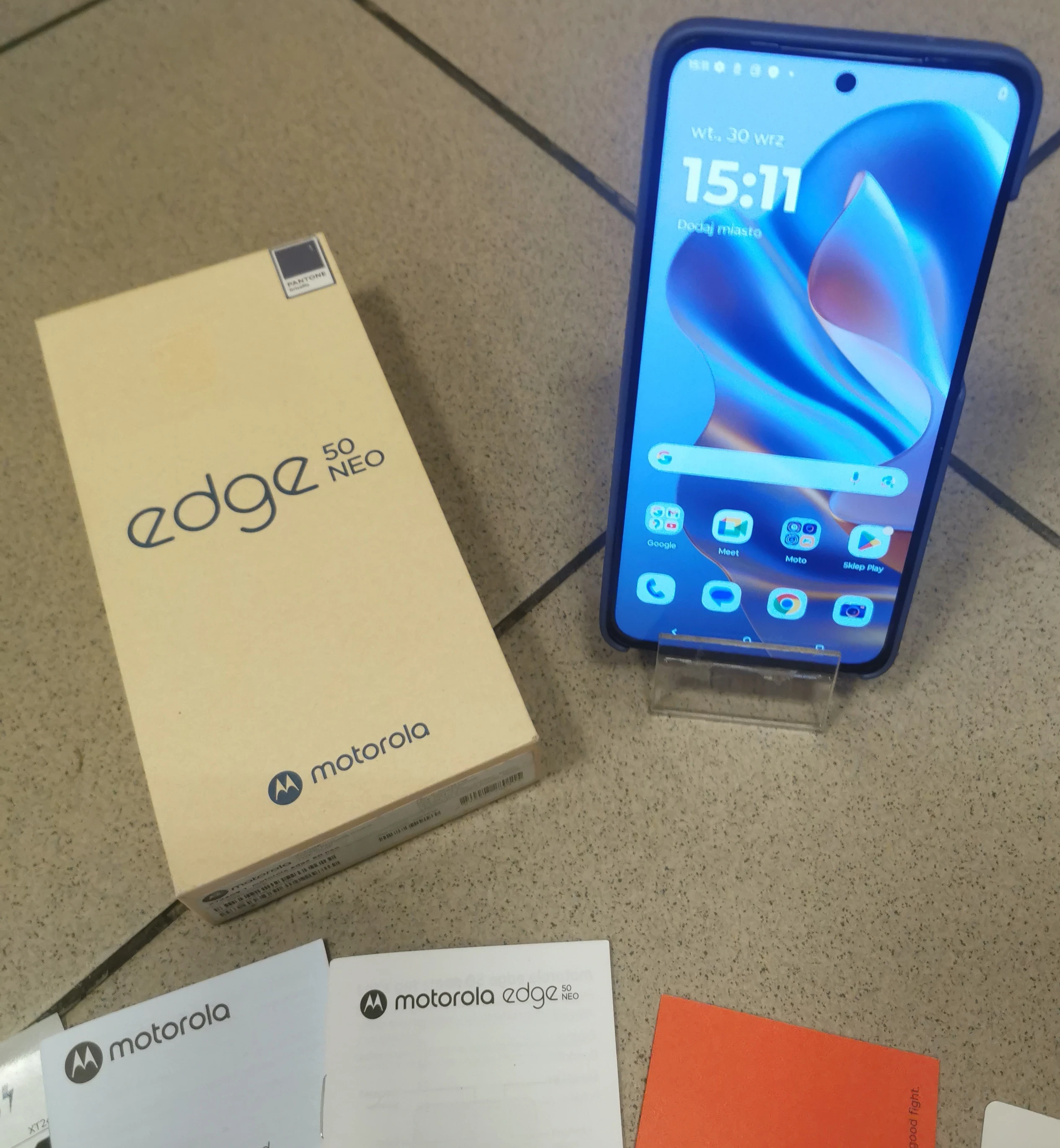 telefon-motorola-edge-50-neo-12512gb-ean-gtin-0840023268076