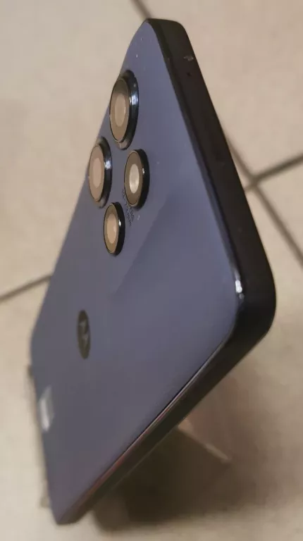 telefon-motorola-edge-50-neo-12512gb-przekatna-ekranu-636