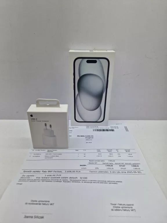 TELEFON APPLE IPHONE 15 256GB + KOSTKA ŁADUJĄCA USB-C 20 + GWARANCJA IDREA