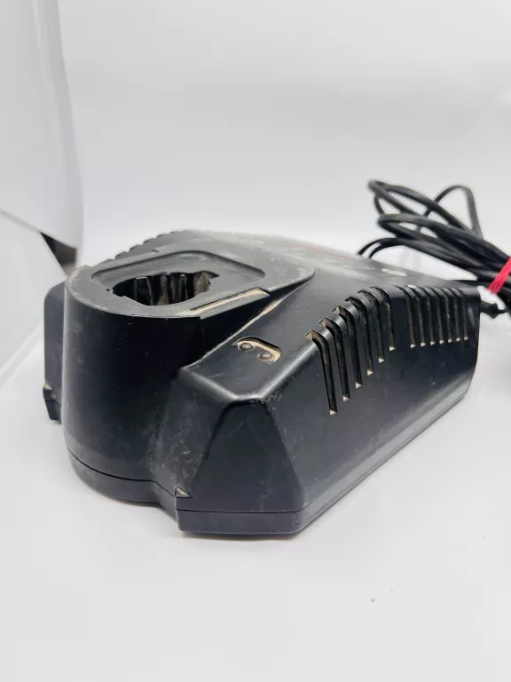 ŁADOWARKA Z AKUMULTOREM ROLLER 571560