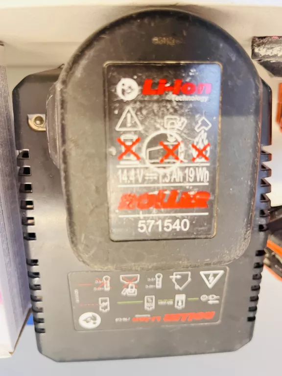 ŁADOWARKA Z AKUMULTOREM ROLLER 571560