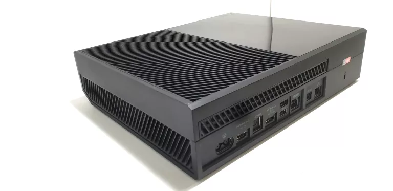 KONSOLA XBOX ONE 500GB MODEL 1540 + KINECT + PAD