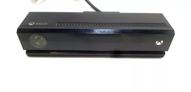 KONSOLA XBOX ONE 500GB MODEL 1540 + KINECT + PAD