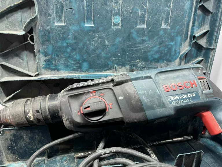 MŁOTOWIERTARKA BOSCH GBH2-26 WALIZKA
