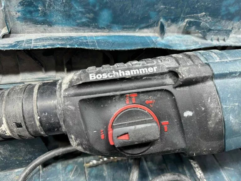 MŁOTOWIERTARKA BOSCH GBH2-26 WALIZKA