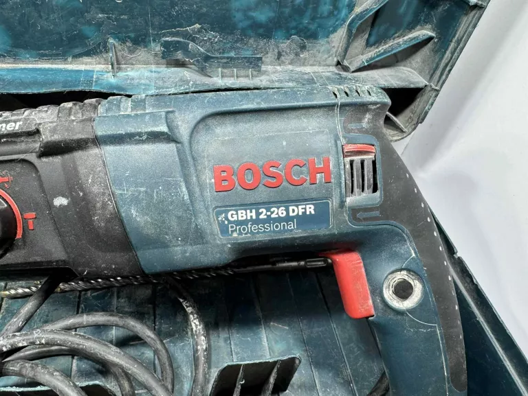 MŁOTOWIERTARKA BOSCH GBH2-26 WALIZKA