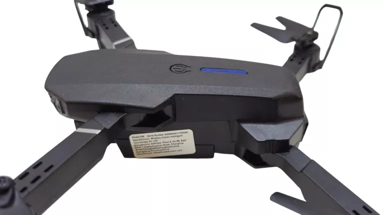 DRON TRENINGOWY + KONTROLER + ETUI MODEL: E88