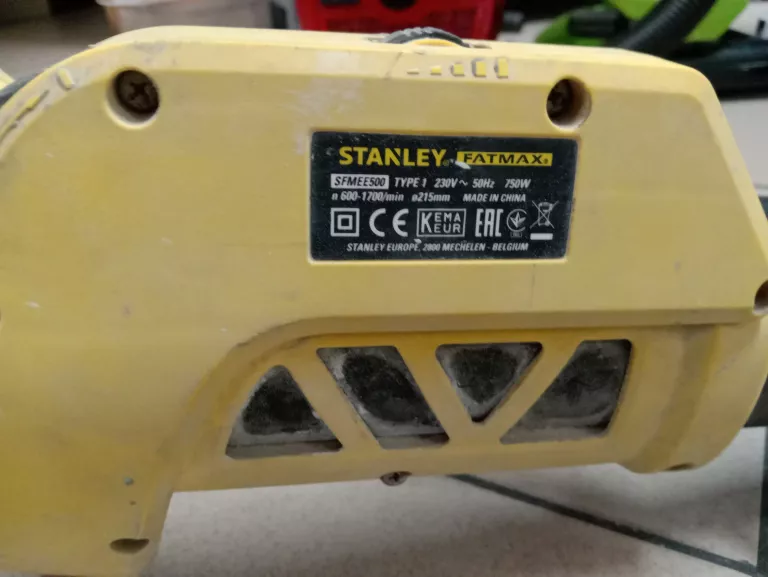 SZLIFIERKA DO GIPSU STANLEY SFMEE500S 215MM 750W