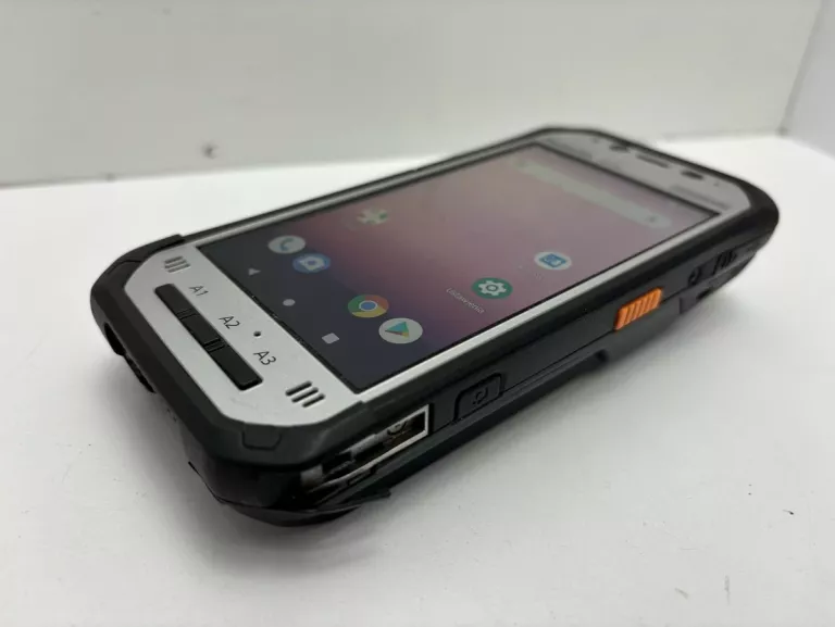 tablet-kolektor-danych-panasonic-toughbook-fz-n1etui-przekatna-ekranu-1010