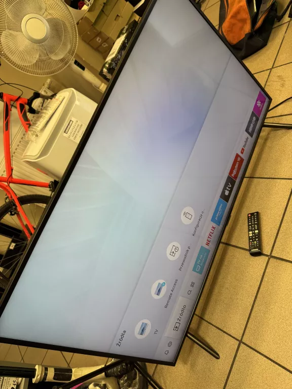 TELEWIZOR SAMSUNG SMART TV 50" UE50RU7102K + PILOT