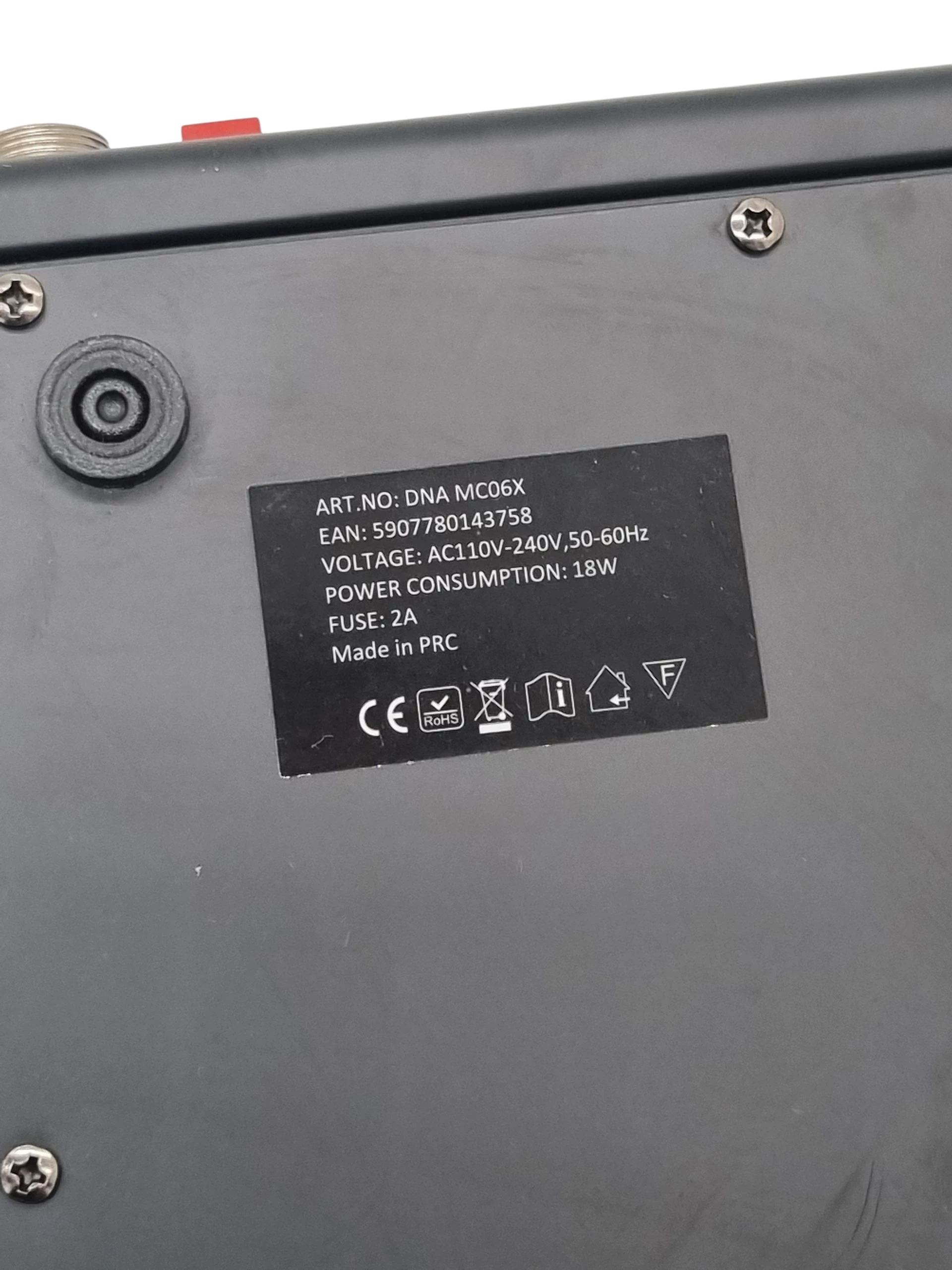 dna-mc06x-analogowy-mikser-audio-interfejs-usb-6-kanalow-czarny-pobor-mocy-18