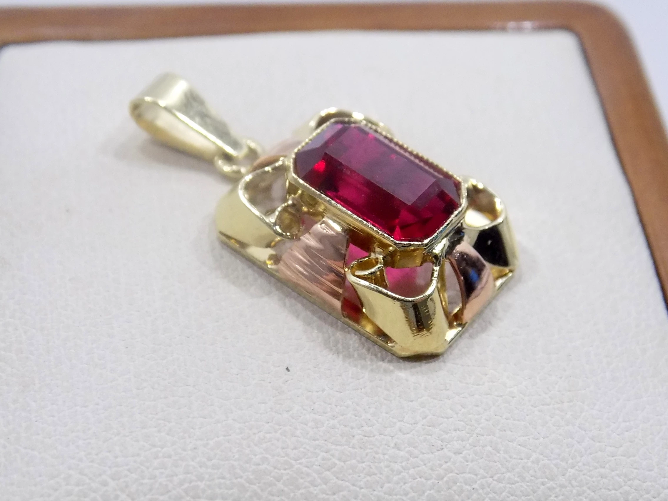 zawieszka-z-oczkiem-proba-585-ok352g-kolor-dominujacy-205826-225106