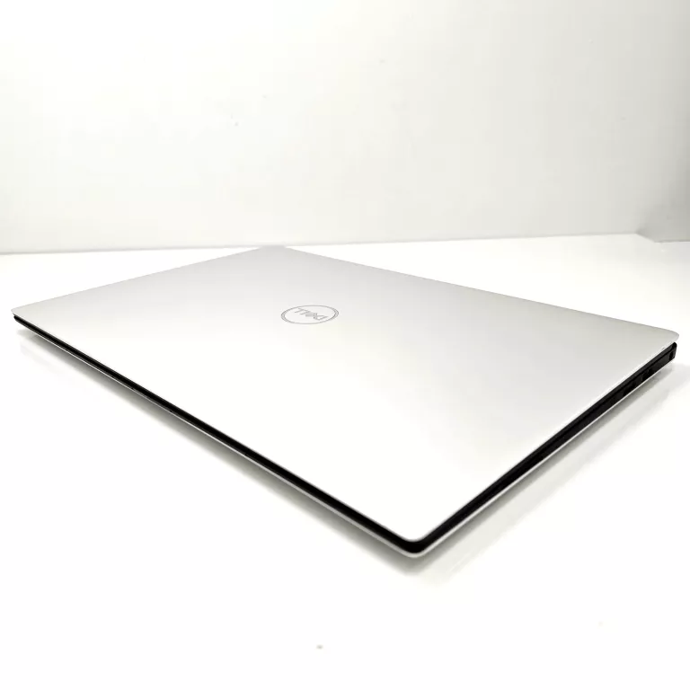 LAPTOP DELL XPS P82G 16RAM 512GB I7 10510U