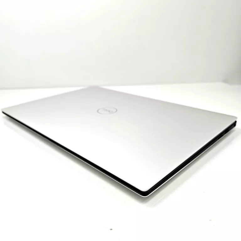 LAPTOP DELL XPS P82G 16RAM 512GB I7 10510U