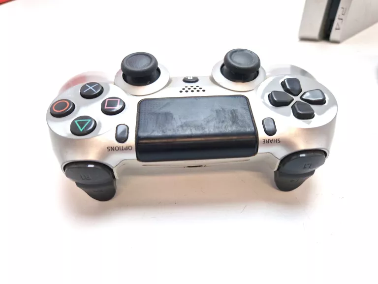 KONSOLA SONY PLAYSTATION 4 SLIM 500 GB SREBRNY + 2 PADY