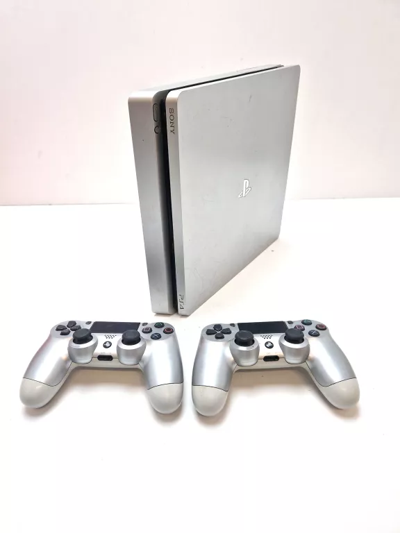 KONSOLA SONY PLAYSTATION 4 SLIM 500 GB SREBRNY + 2 PADY
