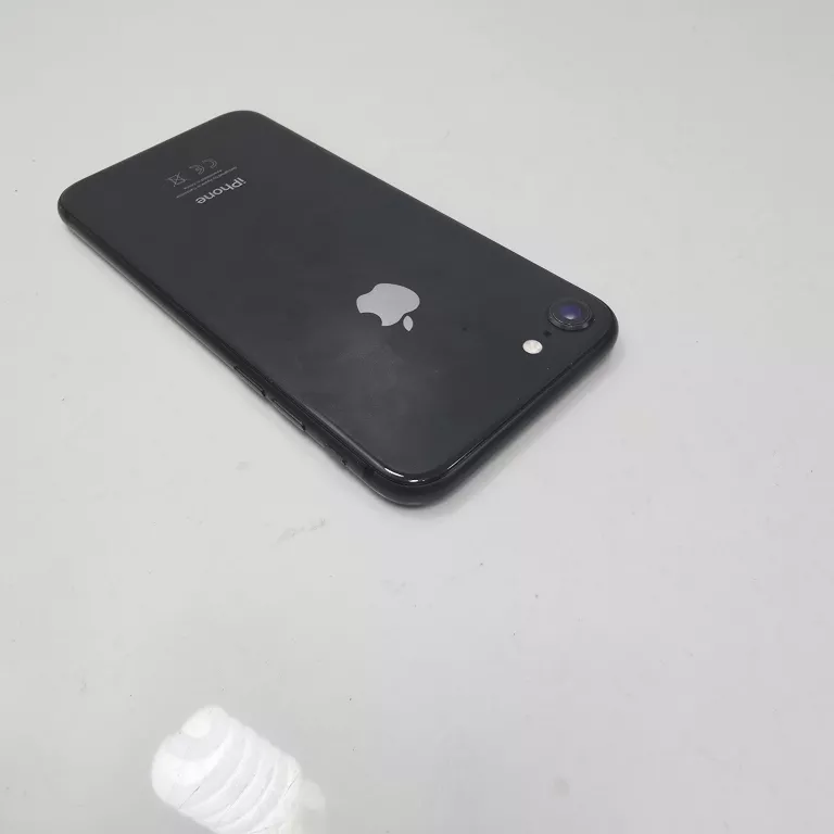 TELEFON APPLE IPHONE 8 2/64GB