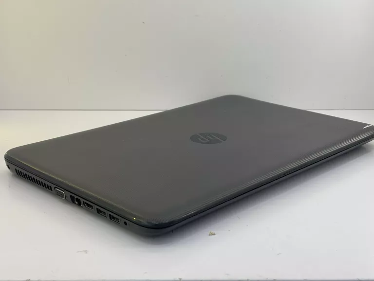 LAPTOP HP TPN-C125 INTEL CORE I5 7200 8GB RAM 256GB TORBA ŁAD
