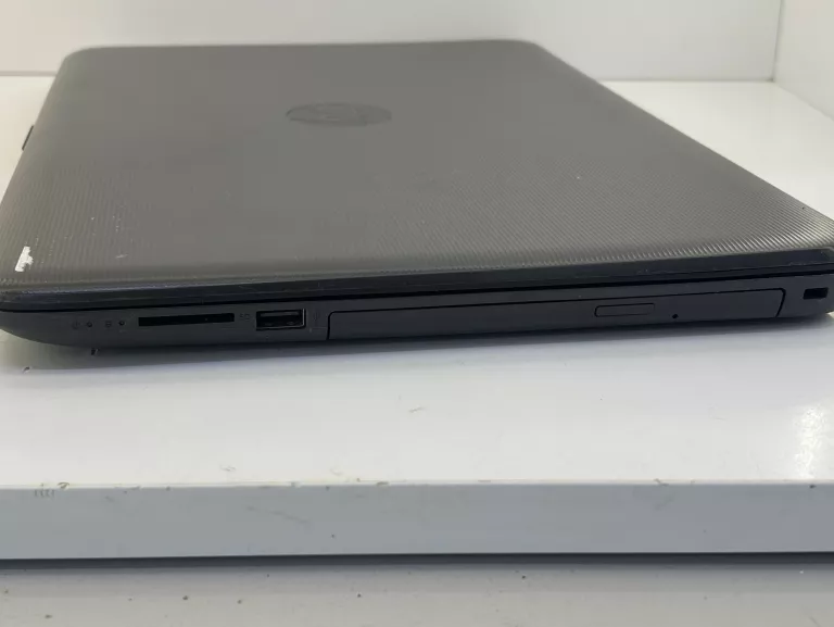 LAPTOP HP TPN-C125 INTEL CORE I5 7200 8GB RAM 256GB TORBA ŁAD