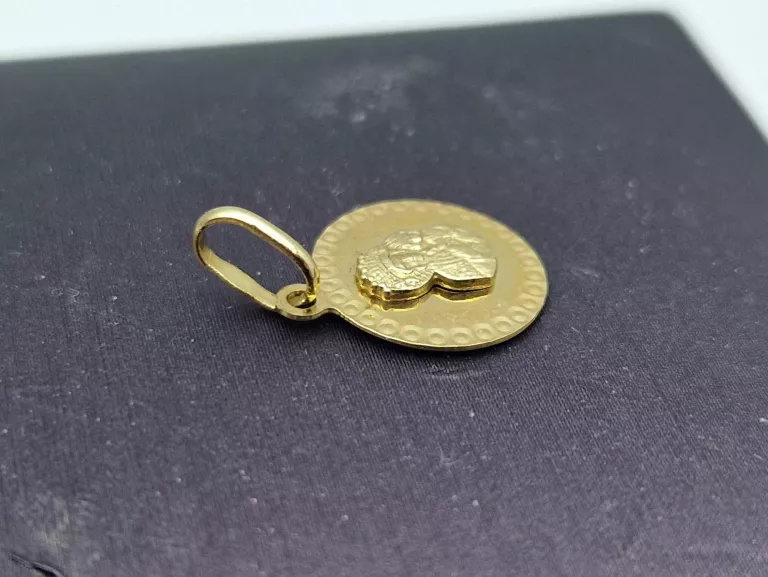 ZLOTA ZAWIESZKA 0,95G PR.585