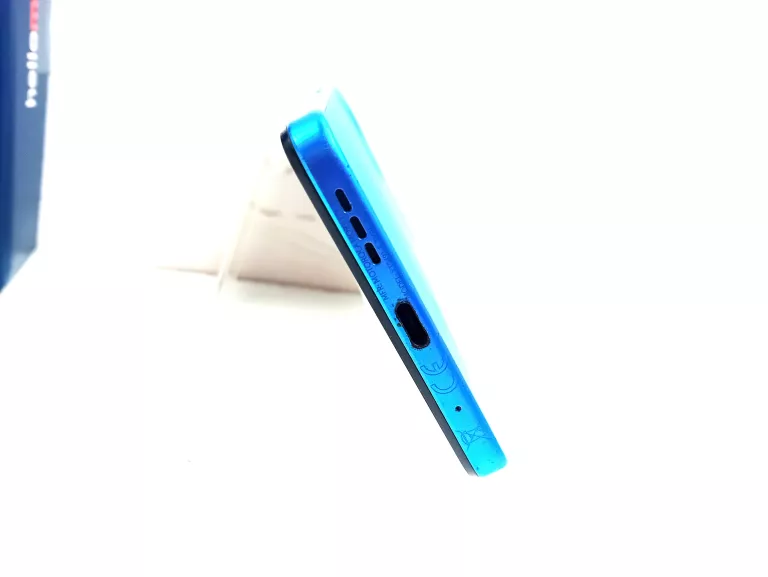 TELEFON MOTOROLA MOTO G04 KPL + PAR Z 31.08.24