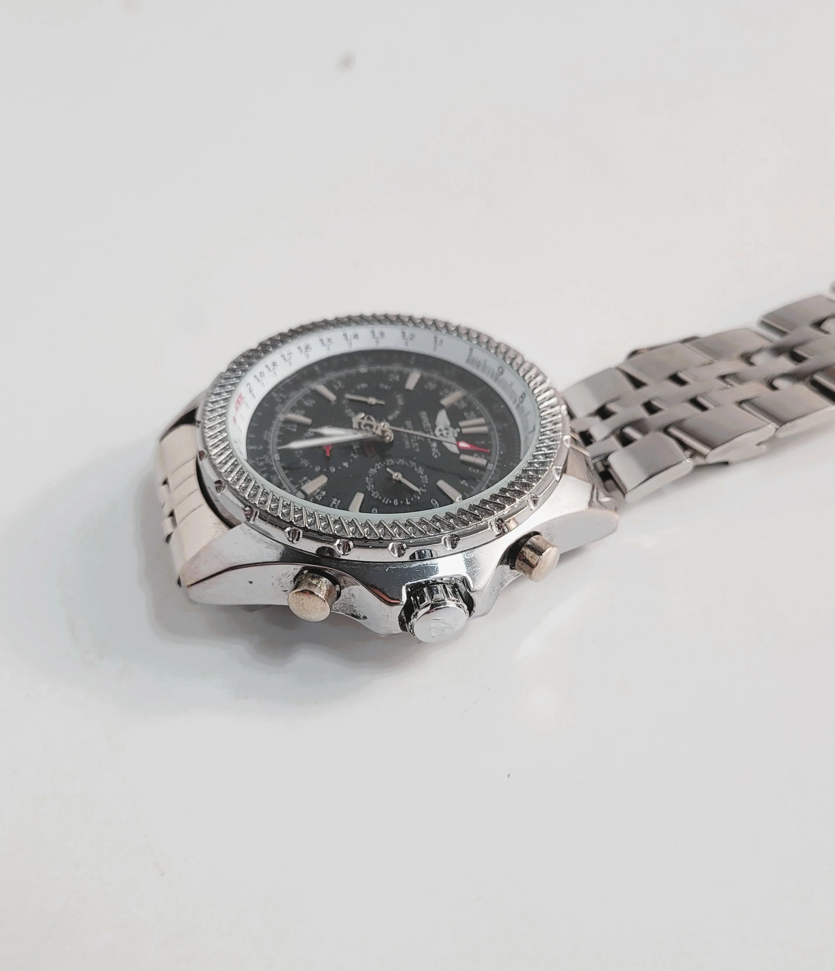 zegarek-breitling-bentley-motors-a25362-funkcje-220-2