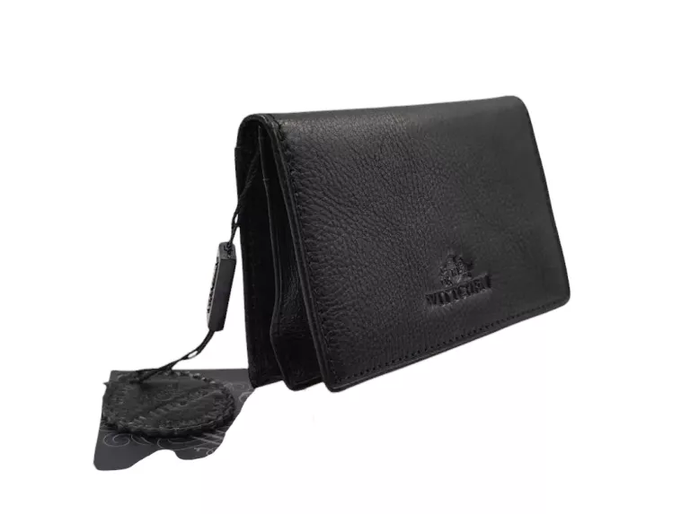 WITTCHEN ETUI NA WIZYTÓWKI CZARNE SKÓRZANE  + ŚCIERECZKA  5900062031965