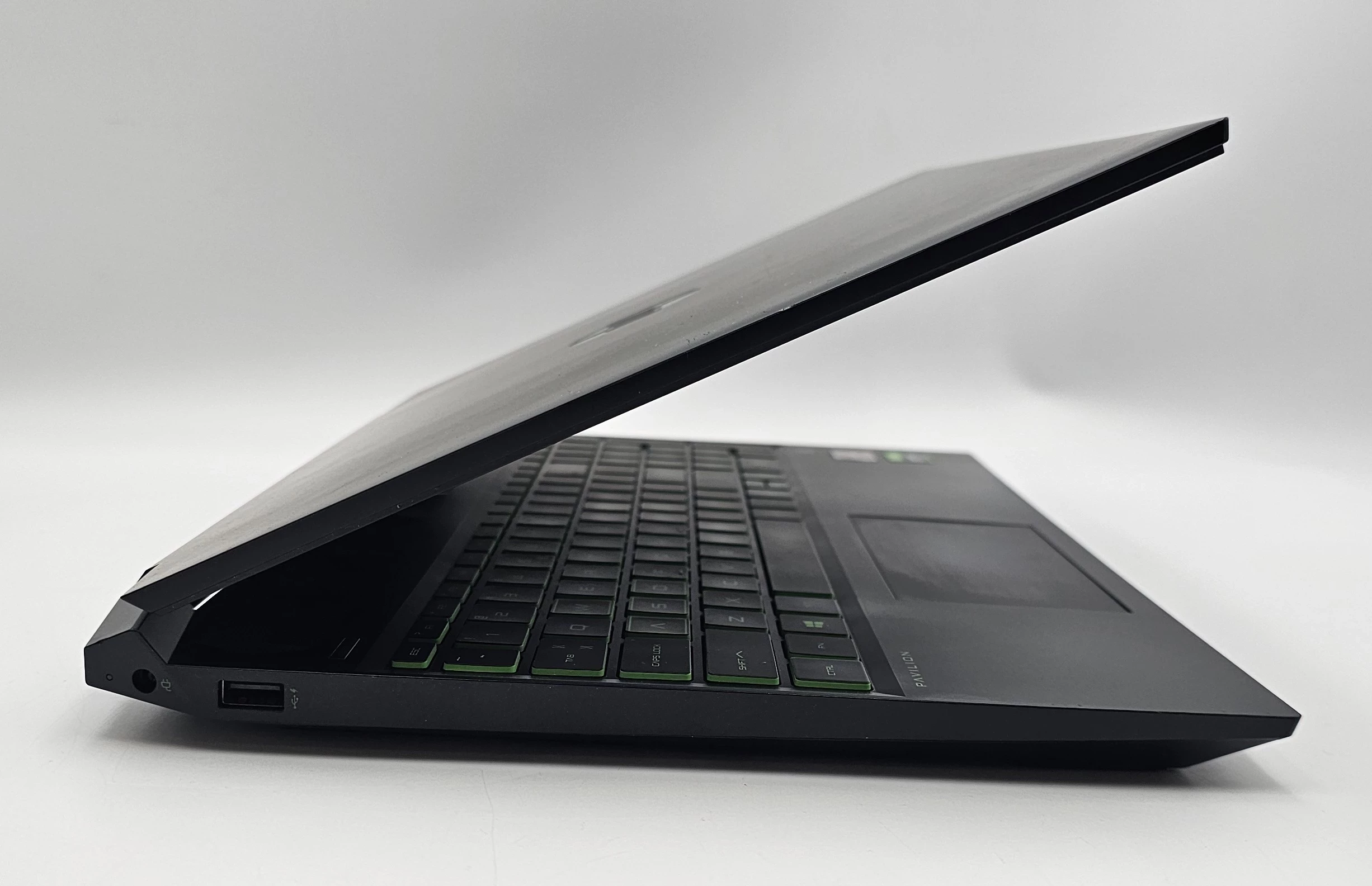 hp-pavilion-gaming-15-ec0045nw-r5-3550h-16gb-512gb-ssd-rtx1650-win11p-rozdzielczosc-px-4474-211457