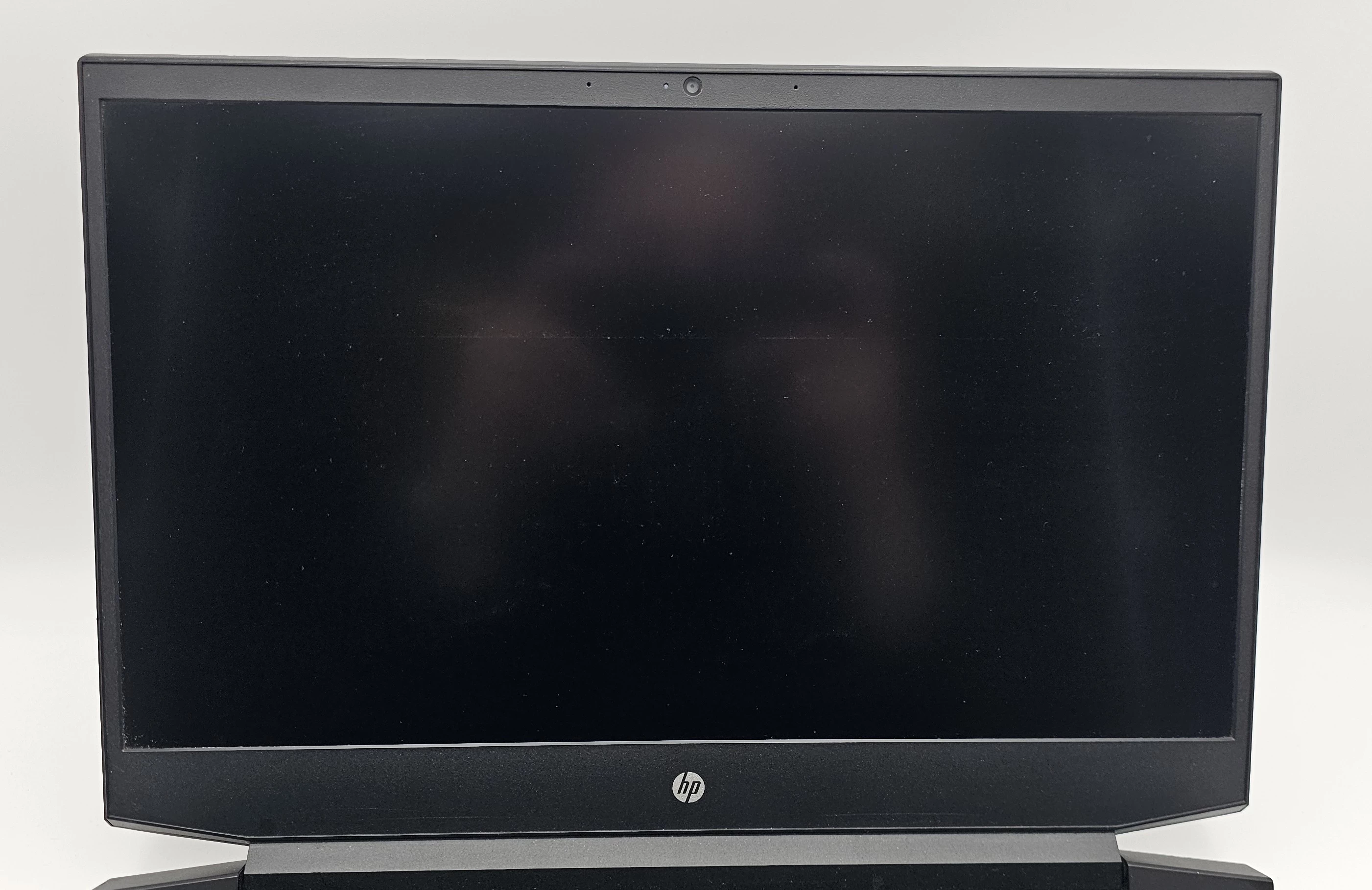 hp-pavilion-gaming-15-ec0045nw-r5-3550h-16gb-512gb-ssd-rtx1650-win11p-przekatna-ekranu-1560