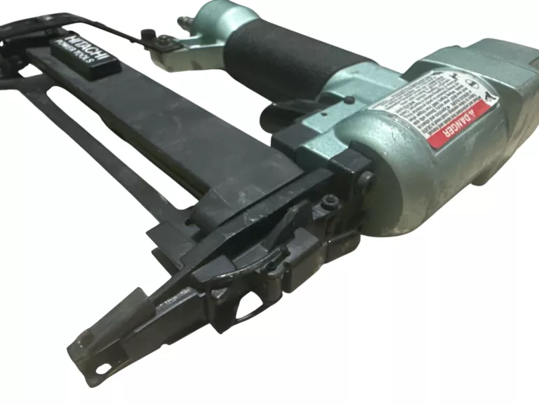ZSZYWACZ HITACHI N 3804AB2+WALIZKA