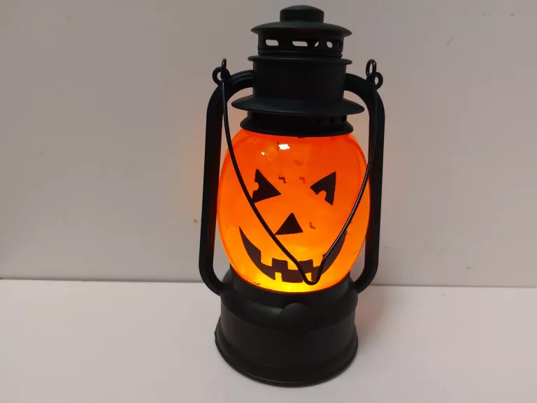 LAMPA HALLOWEN LED POLECAM!