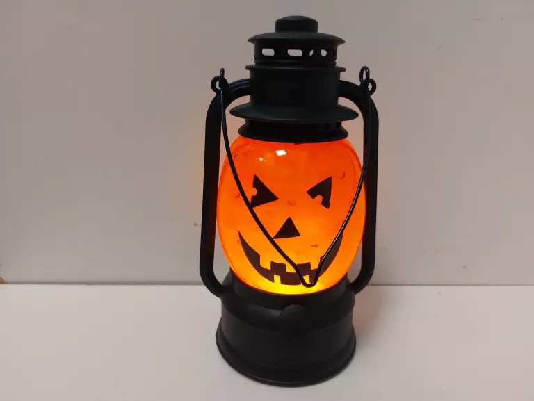 LAMPA HALLOWEN LED POLECAM!