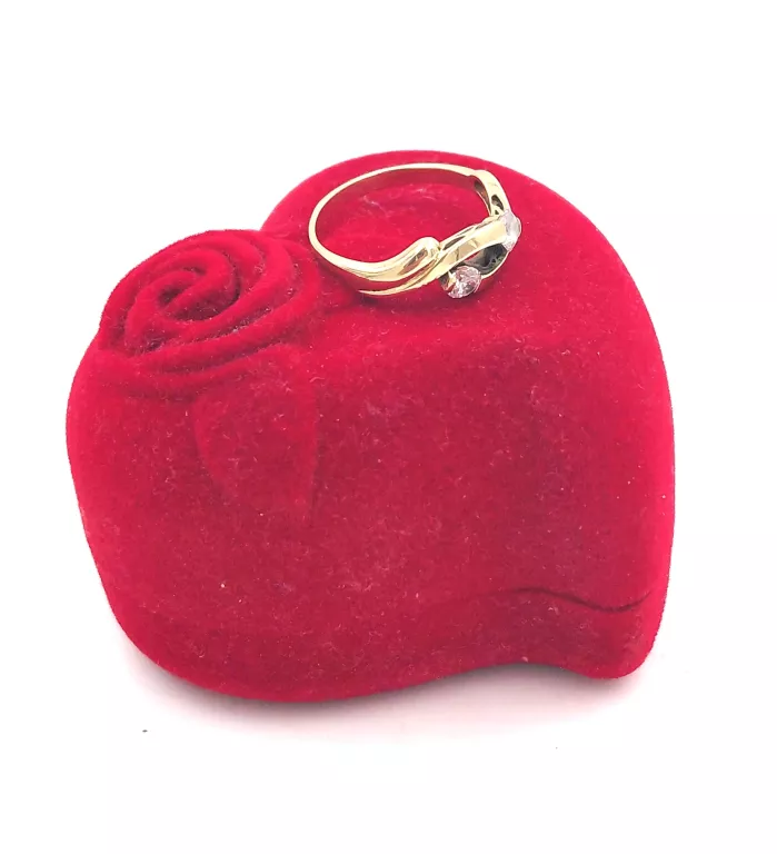 zachwycajacy-zloty-pierscionek-233g585-material-15835-2