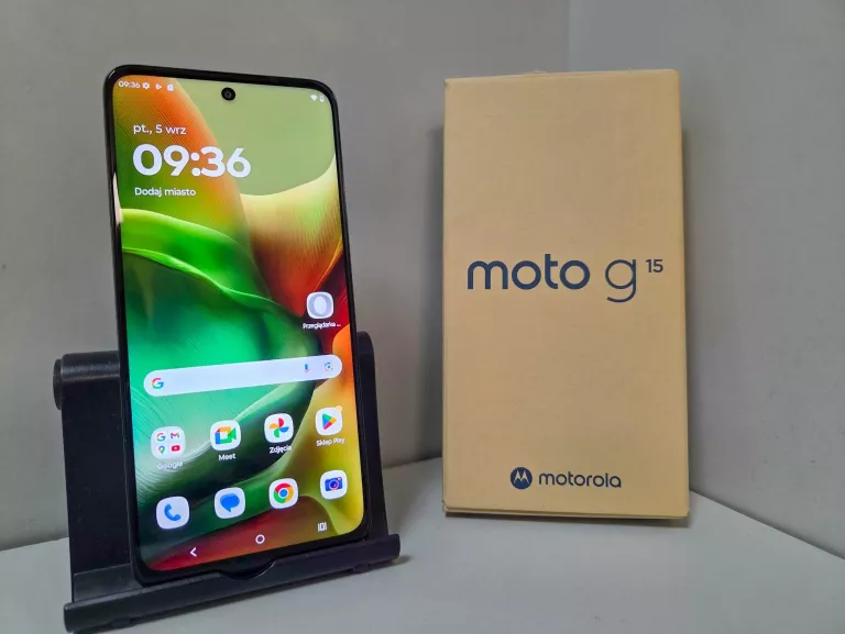 TELEFON MOTOROLA MOTO G15 8/128 GB ZIELONY