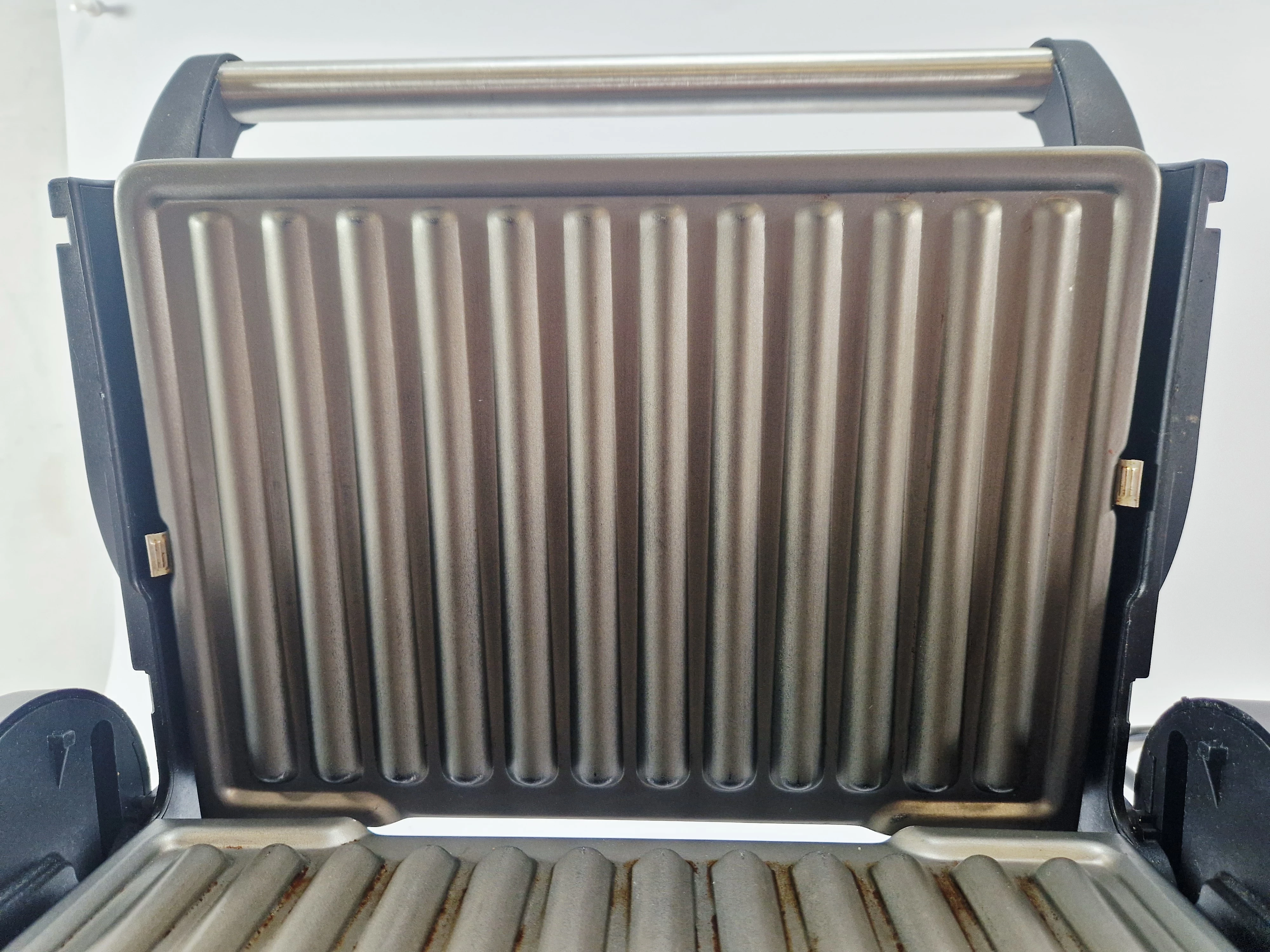 grill-elektryczny-delonghi-cg4001-1600w-delonghi-cechy-dodatkowe-228165-4096