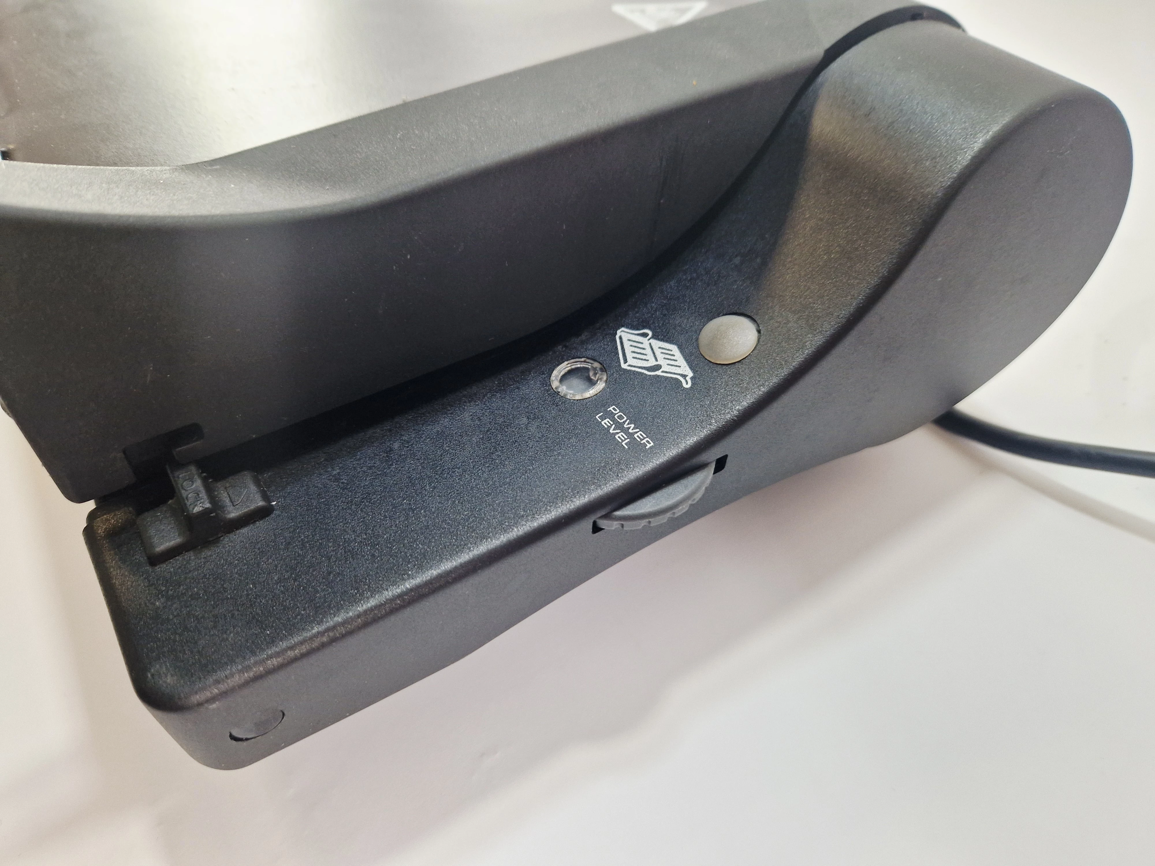 grill-elektryczny-delonghi-cg4001-1600w-delonghi-model-cg4001