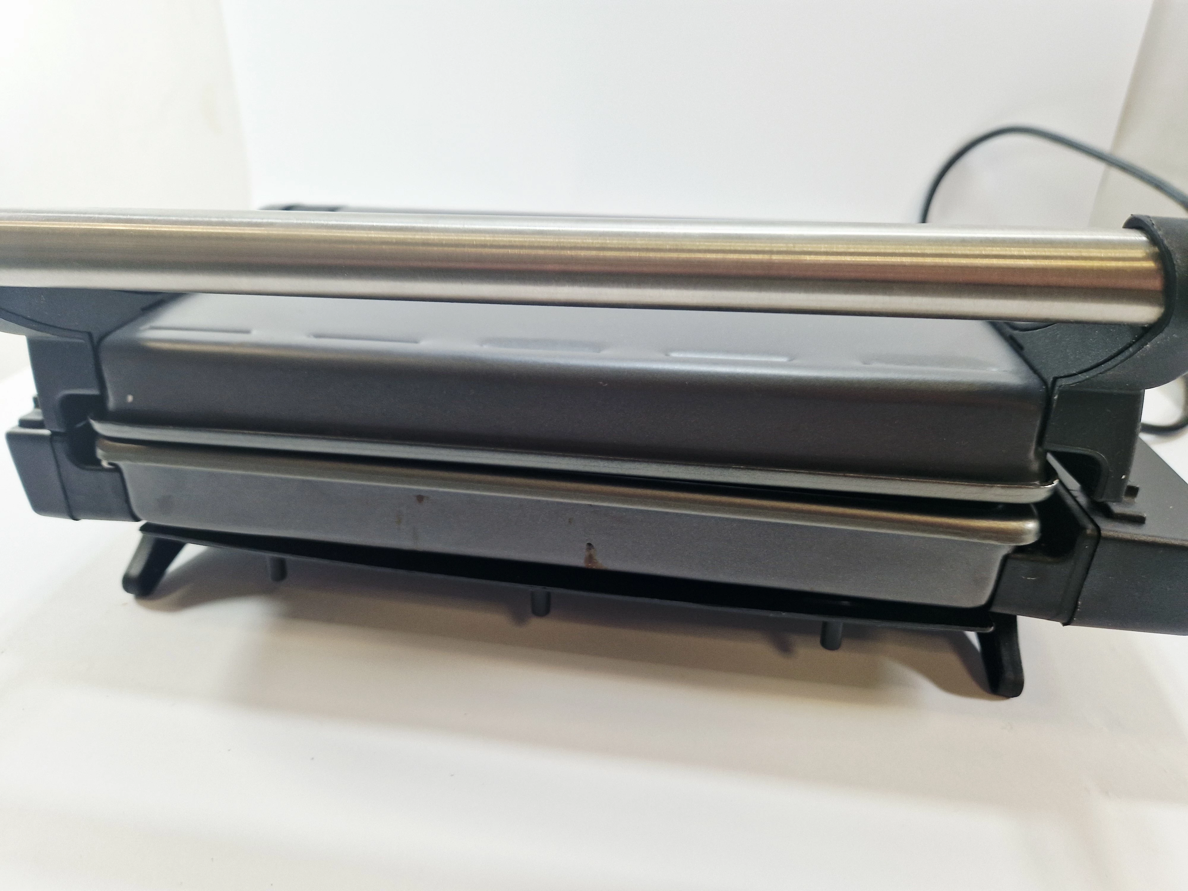 grill-elektryczny-delonghi-cg4001-1600w-delonghi-wysokosc-grilla-1590