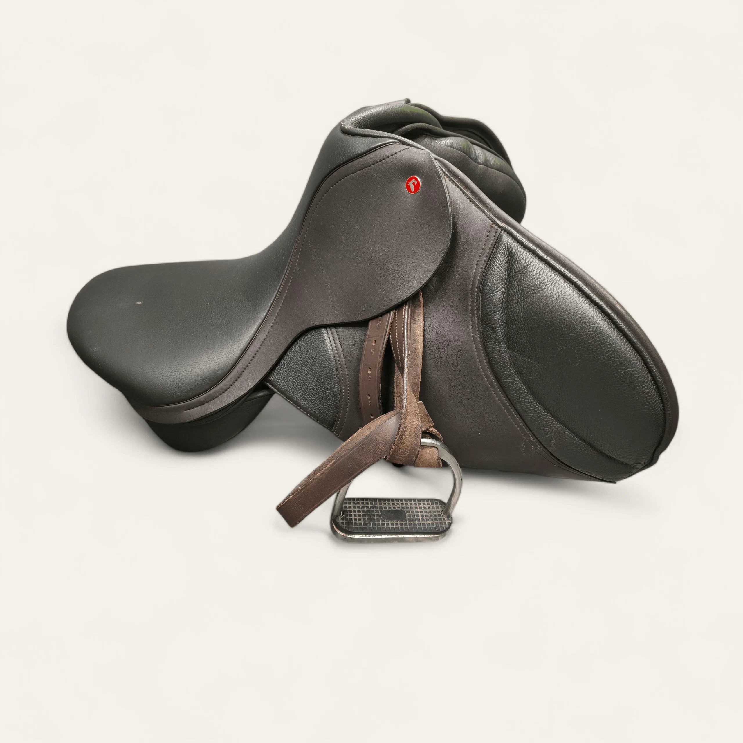 siodlo-thorowgood-t8-dressage-ujezdzeniowe-koscielna-2-klodzko