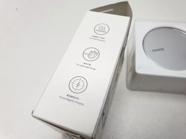 ŁADOWARKA INDUKCYJNA BASEUS SIMPLE MINI 3 15W SREBRNY QI MAGSAFE