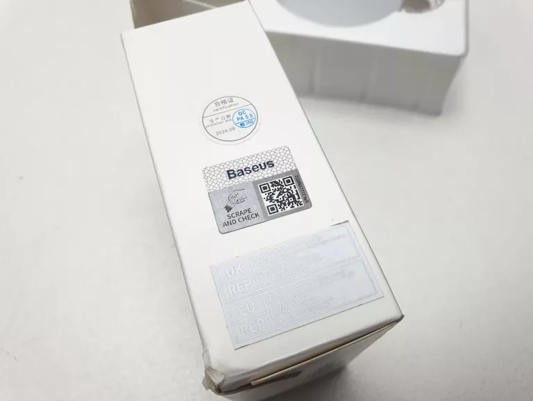 ŁADOWARKA INDUKCYJNA BASEUS SIMPLE MINI 3 15W SREBRNY QI MAGSAFE